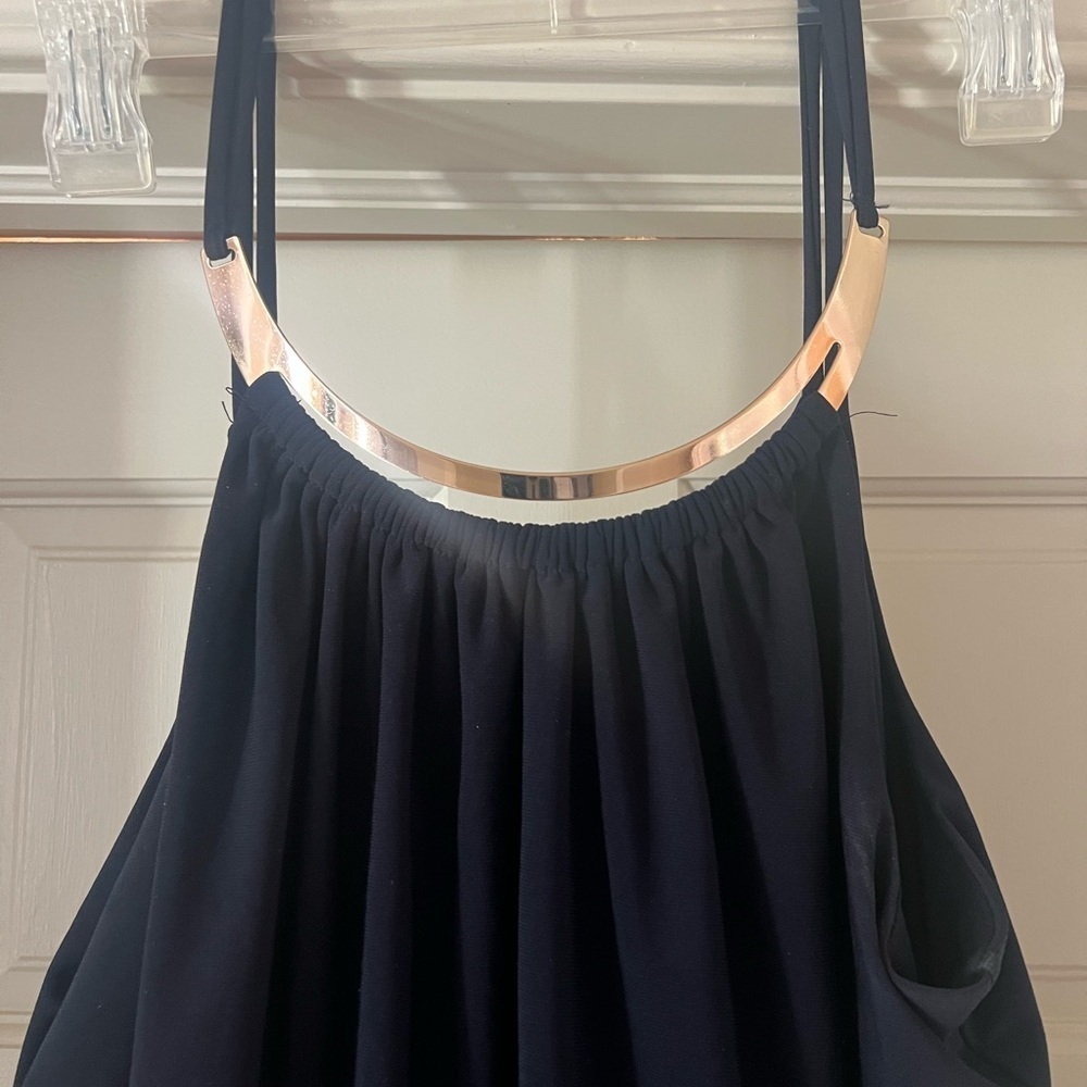 Emma and Michelle, navy sleeveless jumpsuit elastic waste, gold necklace, large - Picture 5 of 12